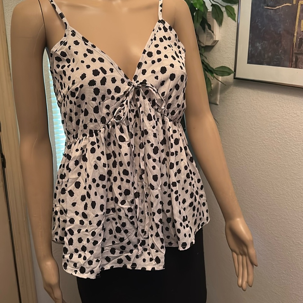 Top white with/black polka dots v cut adj strap elastic back tie accent Sz med
